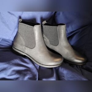 Boathouse Women's Harlow Raven Short Boot Size 8.5